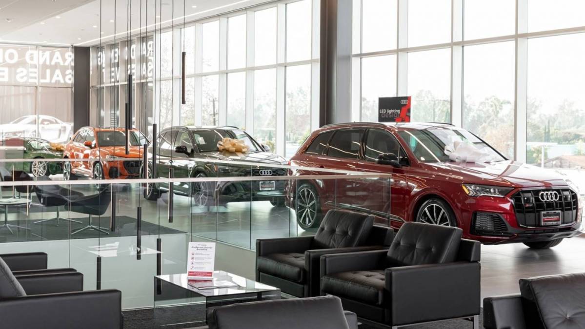 2019 Audi e-tron WA1LAAGE6KB024337
