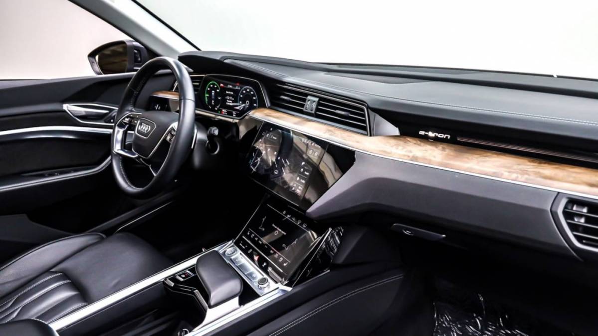 2019 Audi e-tron WA1VABGE5KB024733