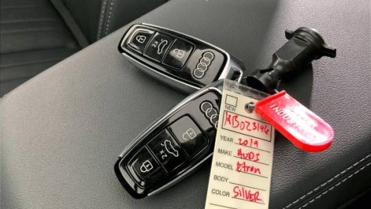 2019 Audi e-tron WA1LAAGE9KB023196