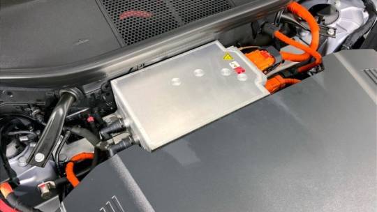 2019 Audi e-tron WA1LAAGE9KB023196