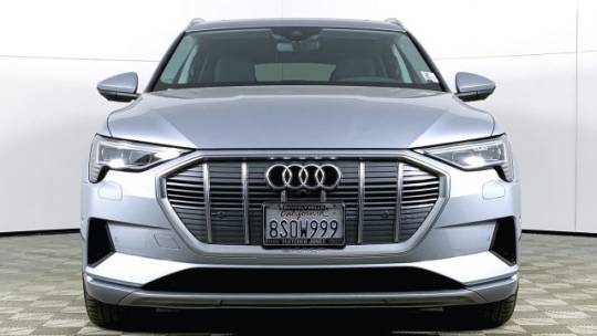 2019 Audi e-tron WA1LAAGE9KB023196
