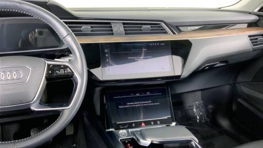 2019 Audi e-tron WA1LAAGE9KB023196