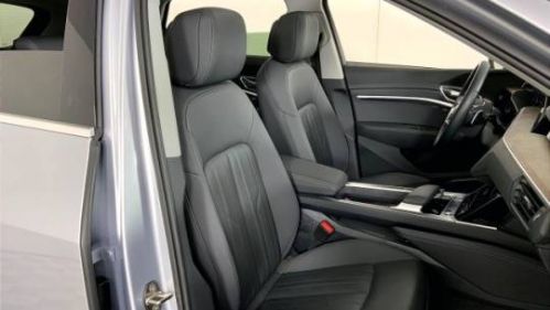 2019 Audi e-tron WA1LAAGE9KB023196