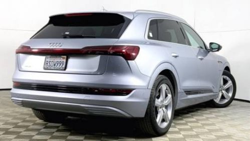 2019 Audi e-tron WA1LAAGE9KB023196