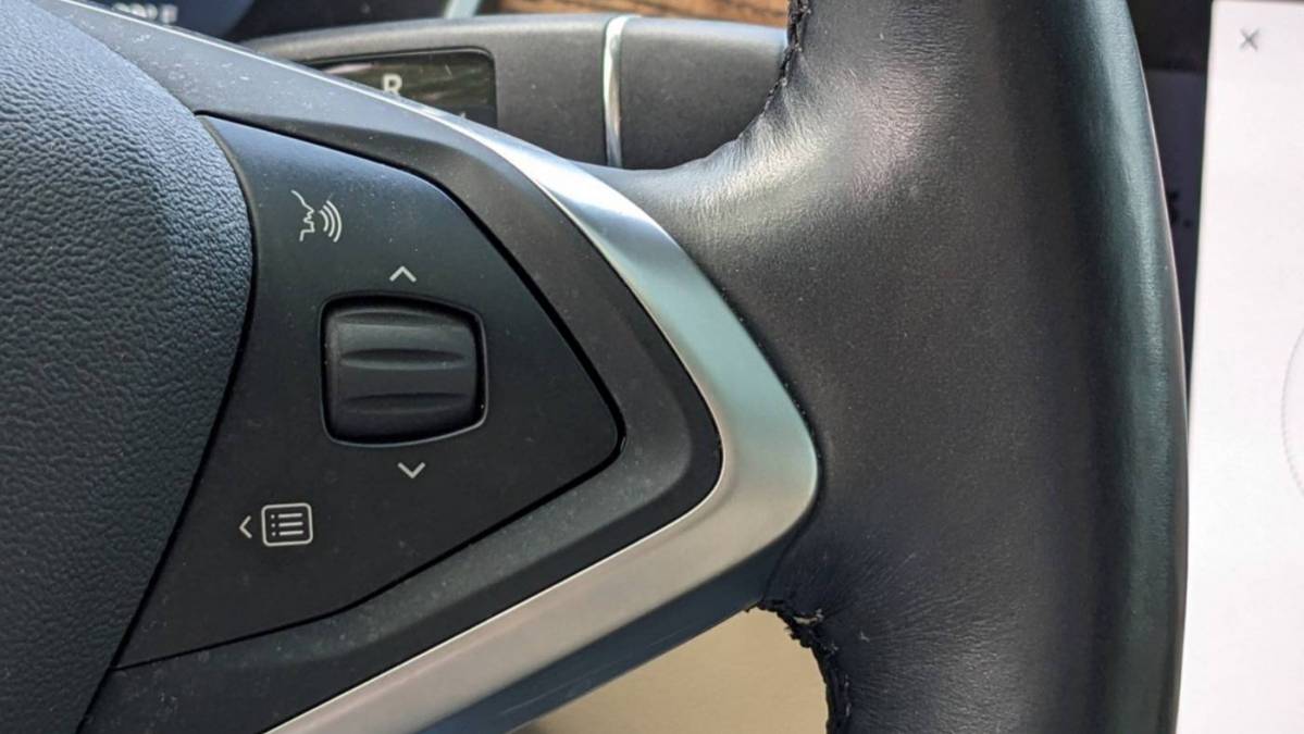 2017 Tesla Model X 5YJXCBE22HF040525
