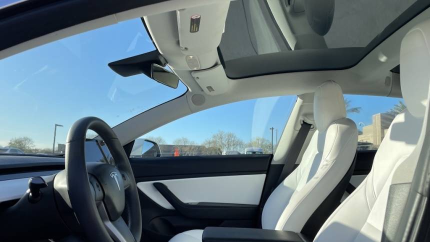 2019 Tesla Model 3 5YJ3E1EA5KF486542