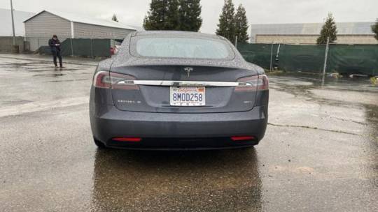 2016 Tesla Model S 5YJSA1E28GF156840