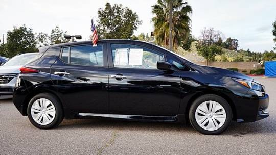 2022 Nissan LEAF 1N4AZ1BV0NC560170