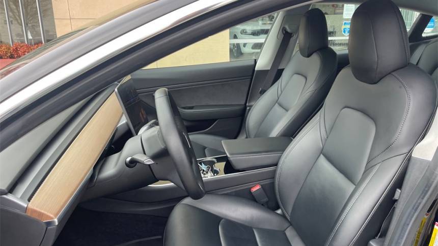 2019 Tesla Model 3 5YJ3E1EB3KF385850
