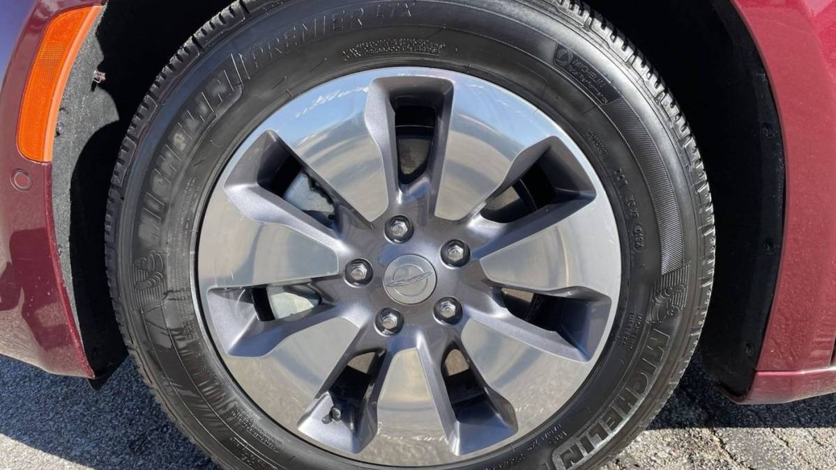 2018 Chrysler Pacifica Hybrid 2C4RC1N72JR183435