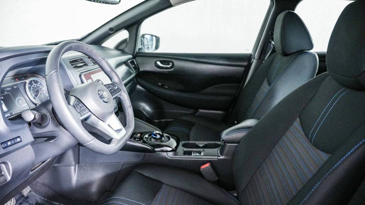2020 Nissan LEAF 1N4AZ1CP5LC308282