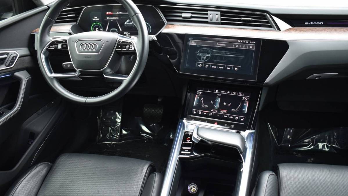 2019 Audi e-tron WA1VAAGEXKB010613