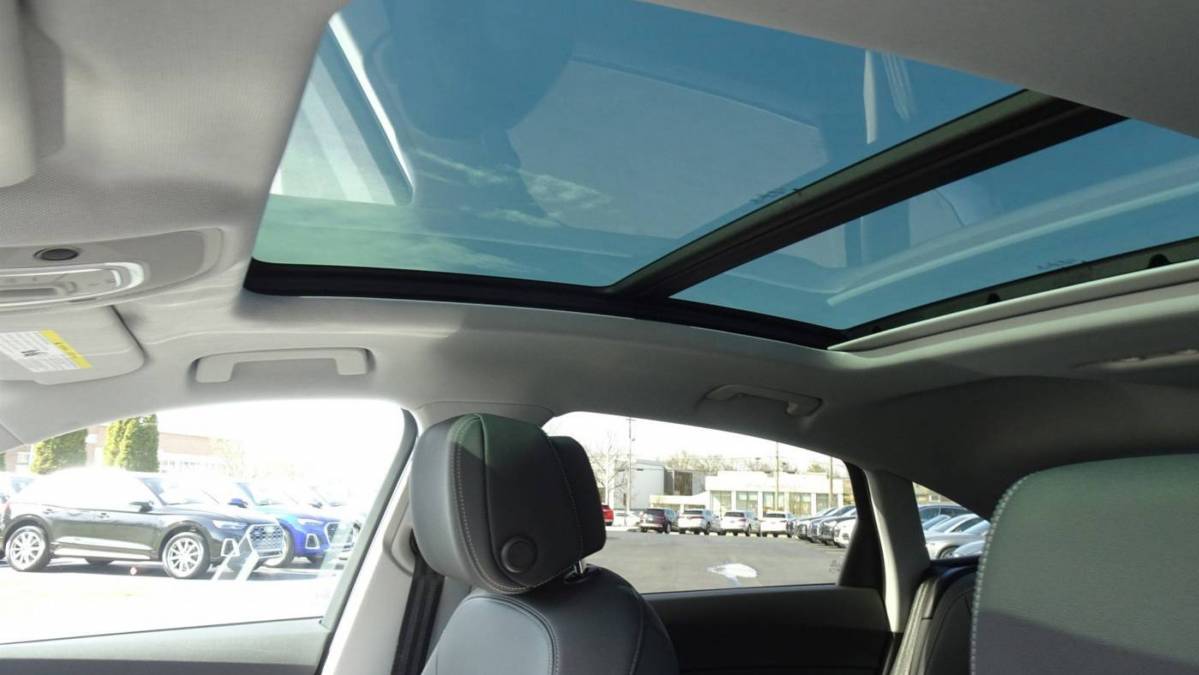 2021 Audi e-tron WA12AAGE0MB024283