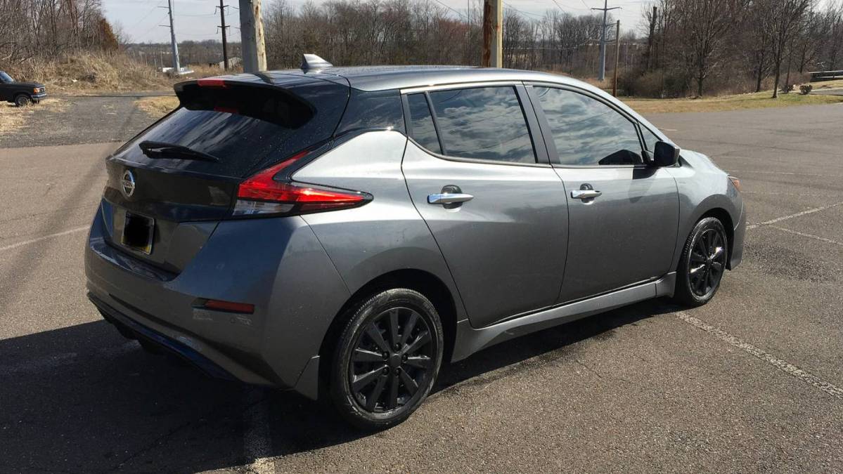 2021 Nissan LEAF 1N4AZ1BV8MC554597