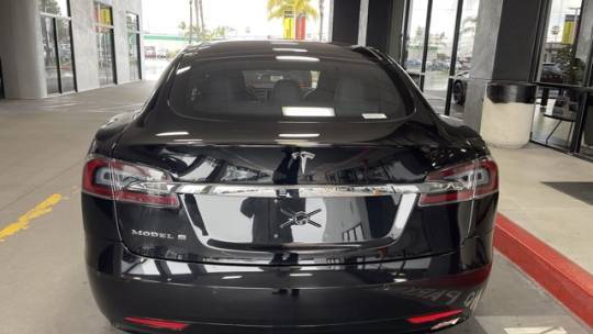 2016 Tesla Model S 5YJSA1E14GF152596