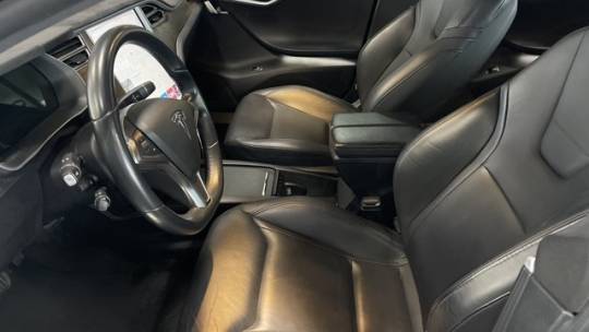 2016 Tesla Model S 5YJSA1E14GF152596