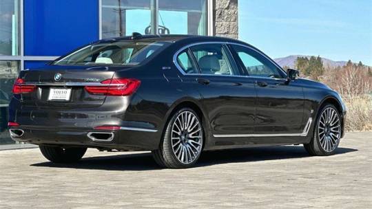 2017 BMW 7 Series WBA7J2C36HG497780