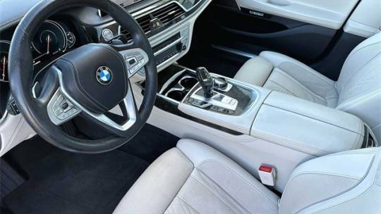 2017 BMW 7 Series WBA7J2C36HG497780