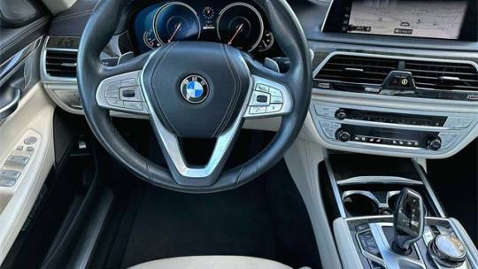 2017 BMW 7 Series WBA7J2C36HG497780