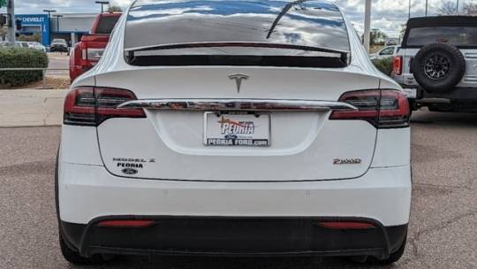2017 Tesla Model X 5YJXCBE45HF051861