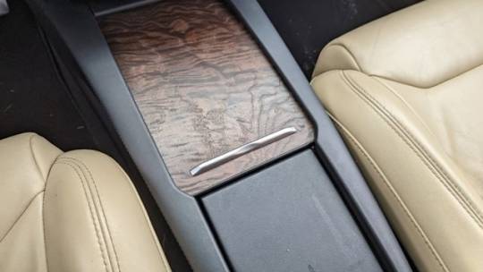 2017 Tesla Model X 5YJXCBE45HF051861