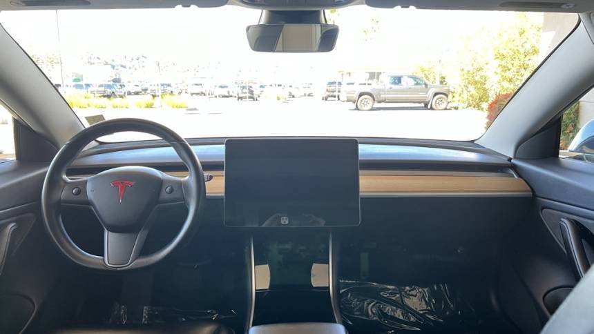 2018 Tesla Model 3 5YJ3E1EA2JF052710