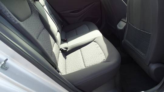 2019 Hyundai IONIQ KMHC65LD7KU137614
