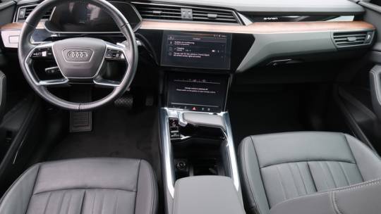 2019 Audi e-tron WA1LABGE4KB024939