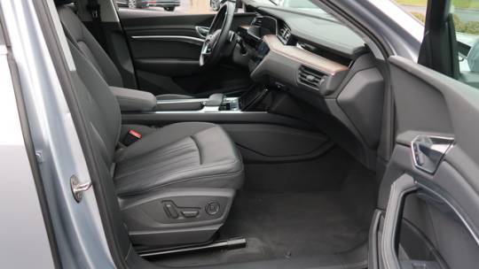 2019 Audi e-tron WA1LABGE4KB024939