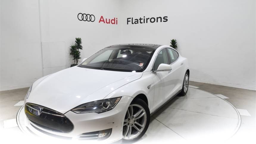 2013 Tesla Model S 5YJSA1DG6DFP16234