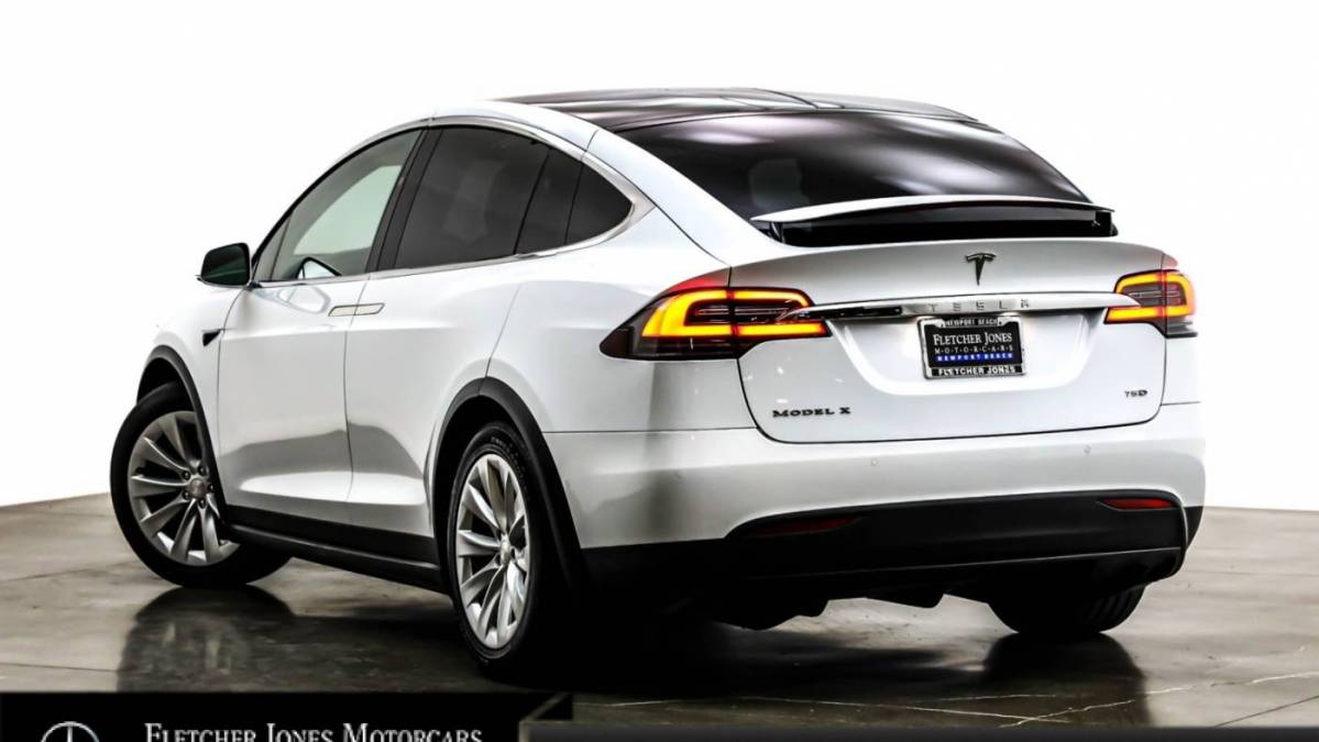 2017 Tesla Model X 5YJXCBE29HF051991
