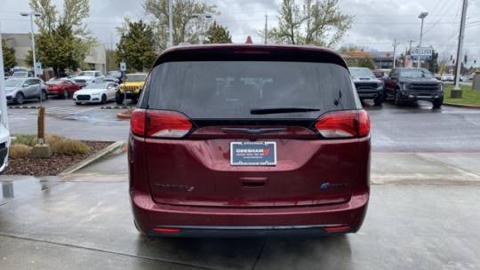 2020 Chrysler Pacifica Hybrid 2C4RC1N70LR235101