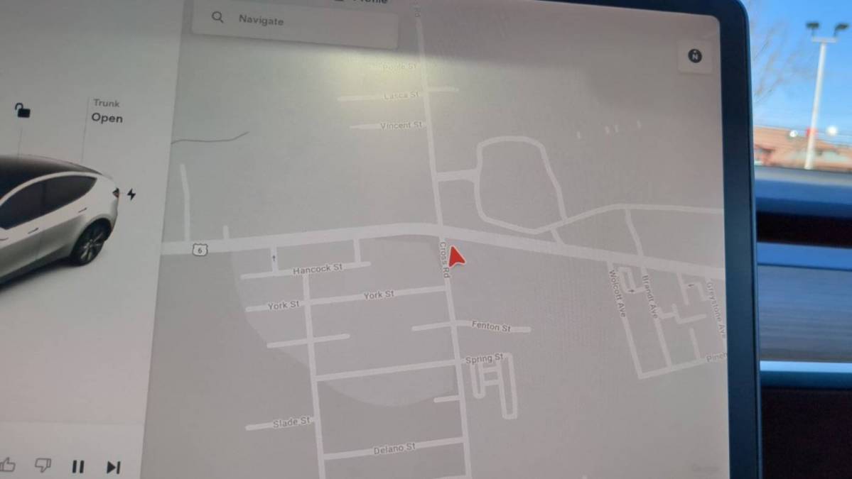 2021 Tesla Model Y 5YJYGDEE2MF183936
