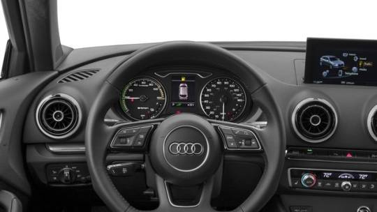 2017 Audi A3 Sportback e-tron WAUTPBFF2HA103620