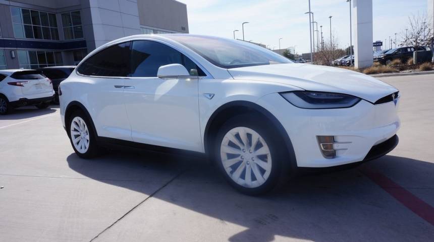 2016 Tesla Model X 5YJXCBE22GF012349