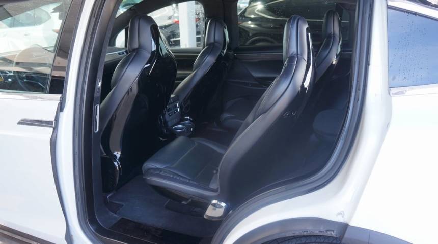 2016 Tesla Model X 5YJXCBE22GF012349