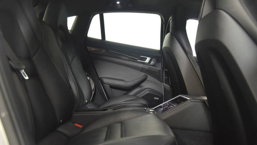 2019 Porsche Panamera WP0AE2A75KL123646