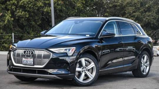 2019 Audi e-tron WA1LAAGE0KB023068