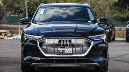 2019 Audi e-tron WA1LAAGE0KB023068