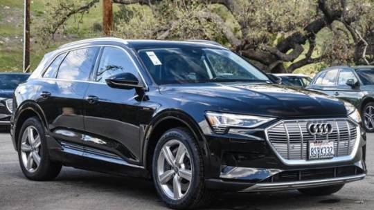 2019 Audi e-tron WA1LAAGE0KB023068