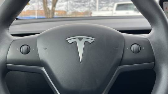 2020 Tesla Model Y 5YJYGDEE4LF026407