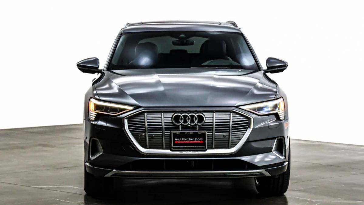 2019 Audi e-tron WA1VAAGE4KB007657