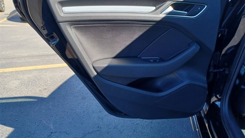 2016 Audi A3 Sportback e-tron WAUTPBFF7GA065915
