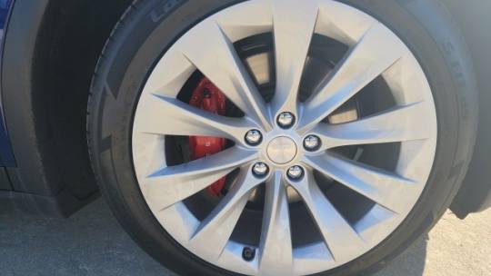 2016 Tesla Model X 5YJXCBE47GF007990