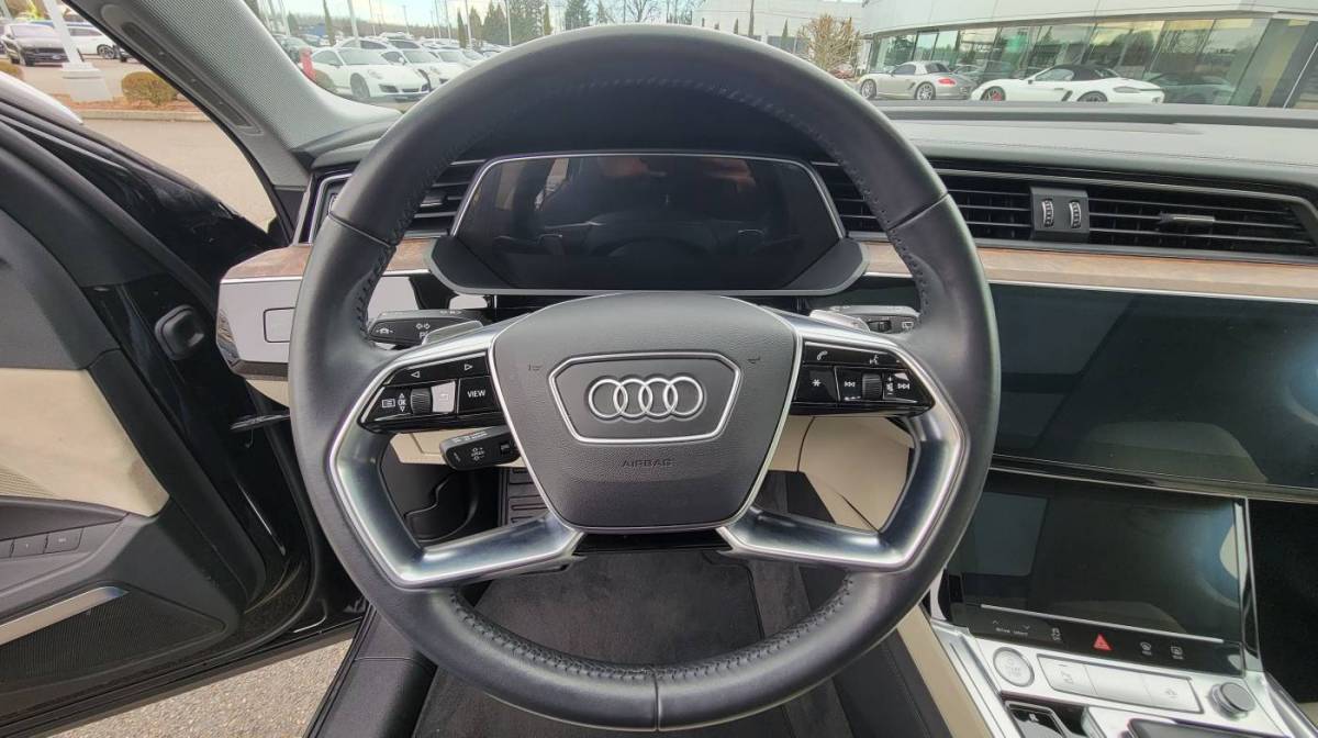 2019 Audi e-tron WA1VAAGE7KB010035