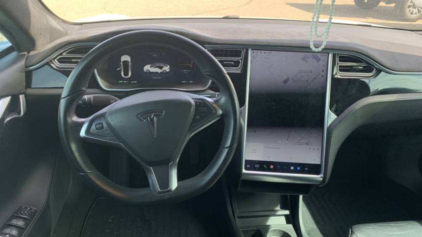 2016 Tesla Model S 5YJSA1E21GF131388