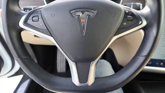 2015 Tesla Model S 5YJSA1H27FFP76945