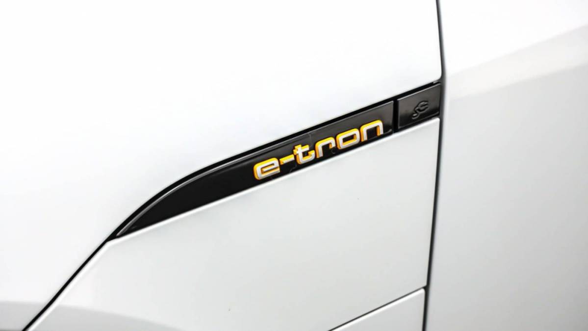 2021 Audi e-tron WA12AAGEXMB001027