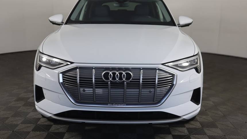 2019 Audi e-tron WA1LAAGEXKB023319