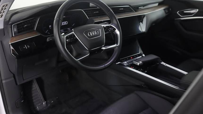 2019 Audi e-tron WA1LAAGEXKB023319